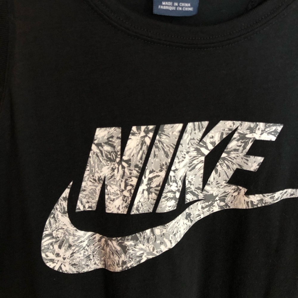 Nike Razorback Tank Top - Picture 2 of 5